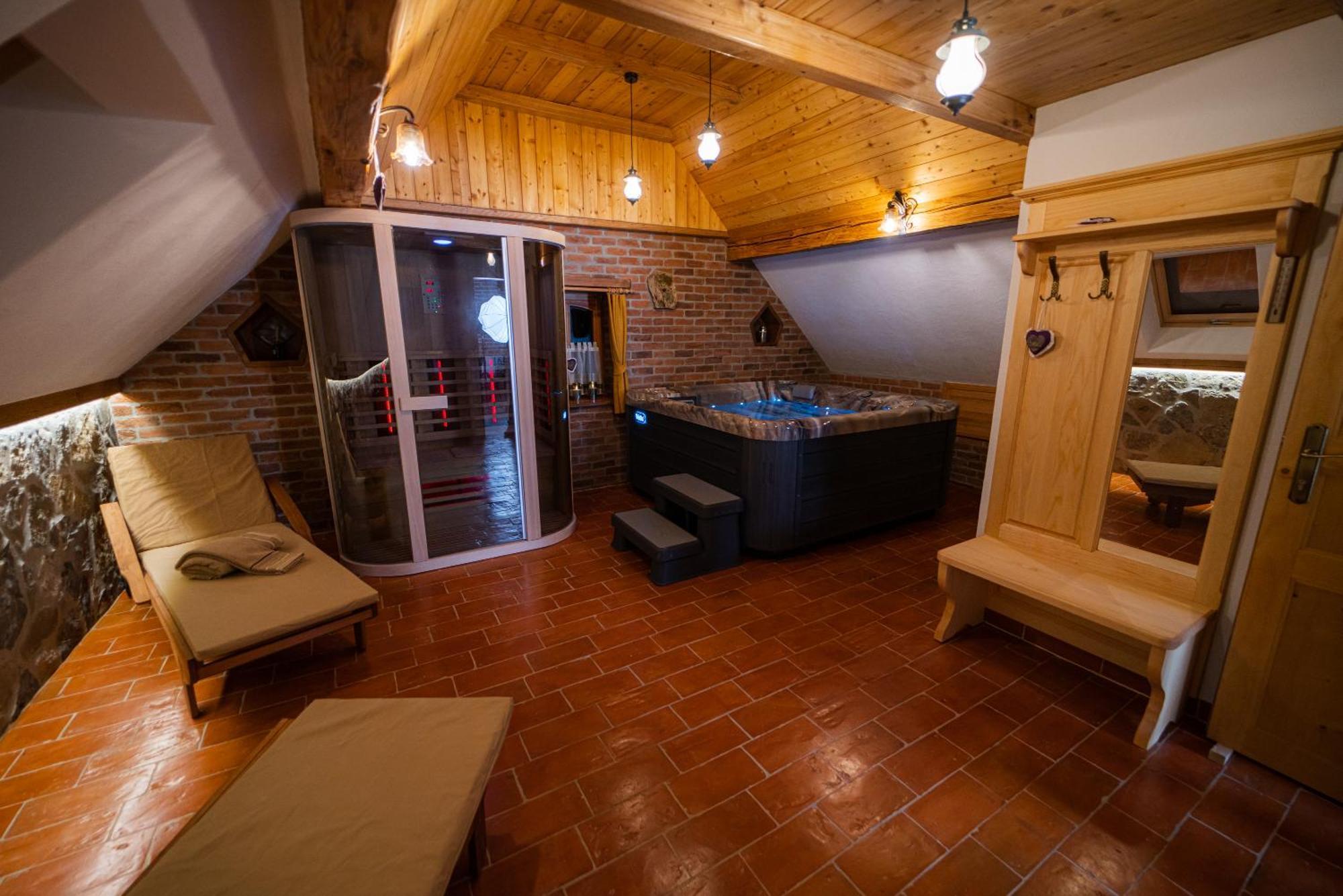 Guesthouse Mocivnik Okroglice Eksteriør bilde
